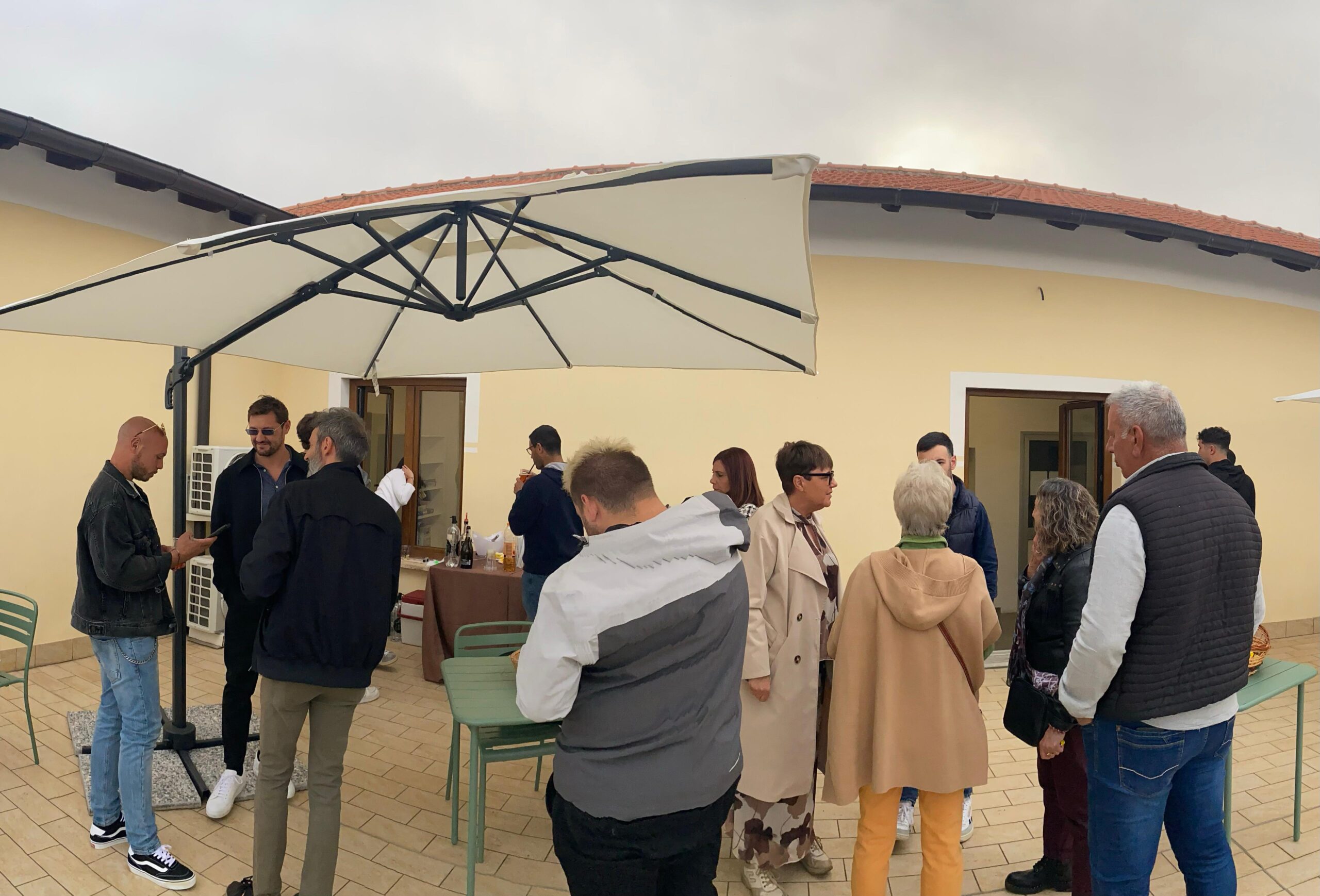 INAUGURATA LA TERRAZZA DEL COWORKING DI CAVE: UNO SPAZIO DINAMICO PER GIOVANI PROFESSIONISTI0